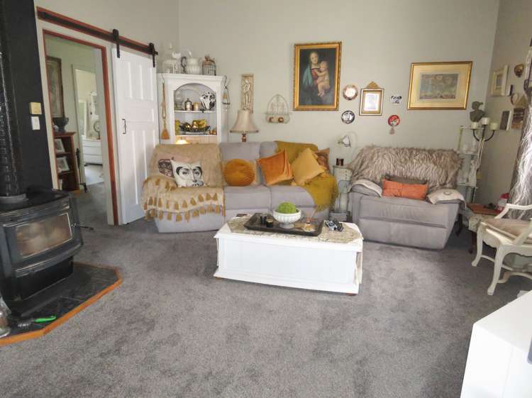 47 Shiel Street Reefton_10