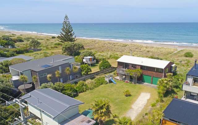 75 Blue Pacific Parade Riversdale Beach_1