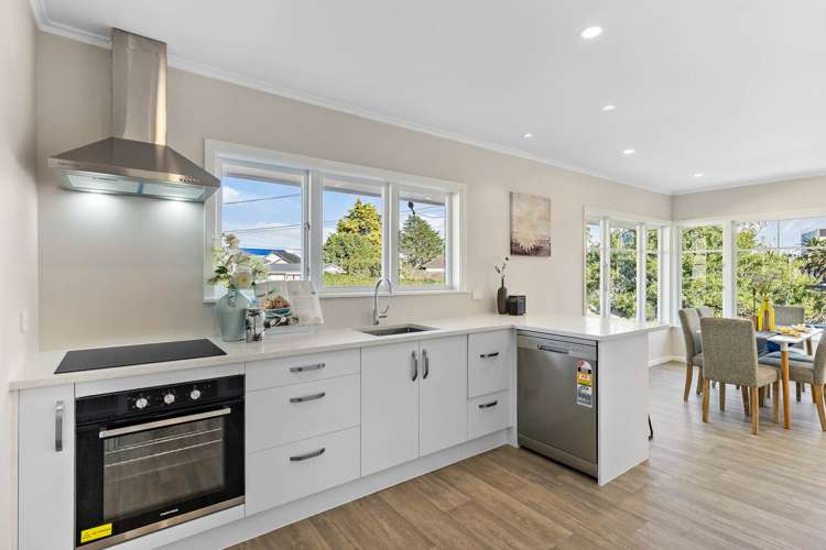 2 Fowlds Avenue Sandringham_8