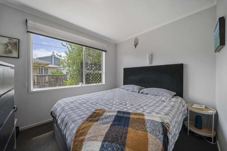 1/4046 Great North Road Glen Eden_6