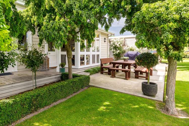 357 Hook School Road Makikihi_14