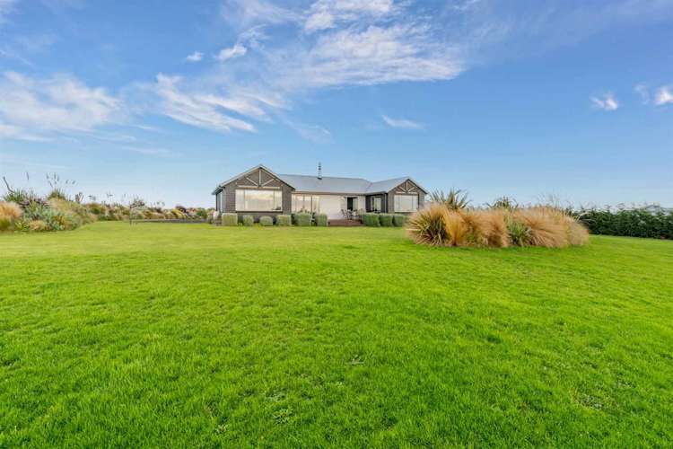 71 Sunrise Drive Seaward Bush_16