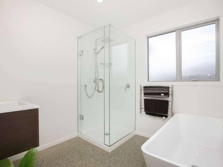 20 Laly Haddon Place Matakana_16