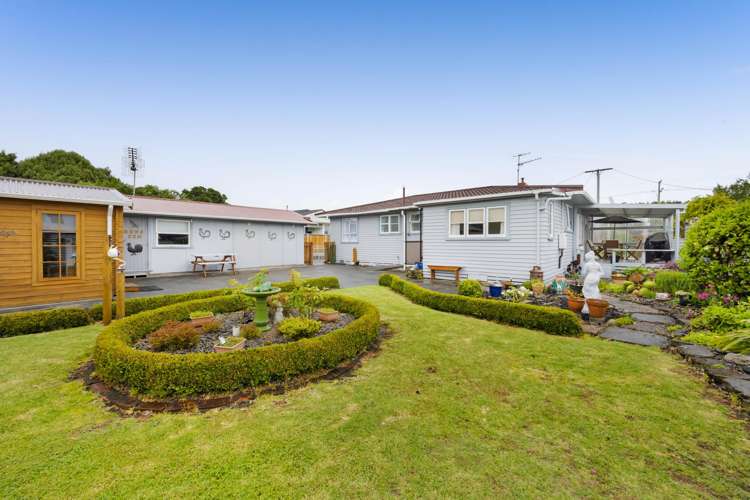 240 Egmont Street Patea_7