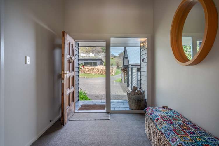 8 Takamatua Bay Road Takamatua_27