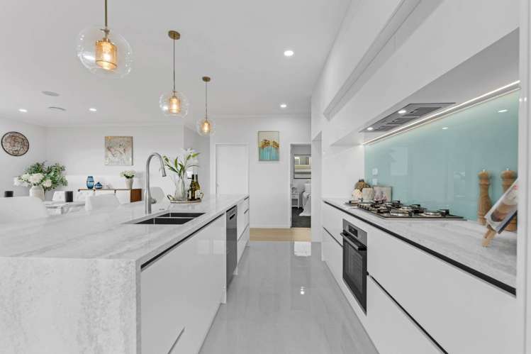 8 Otohikawa Avenue Glenbrook_16