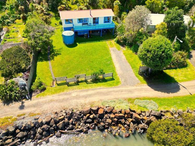 24 Koutu Beach Road Opononi_8