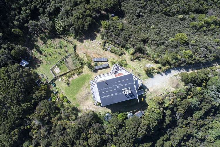 62 Kaitoke Lane Great Barrier Island_21