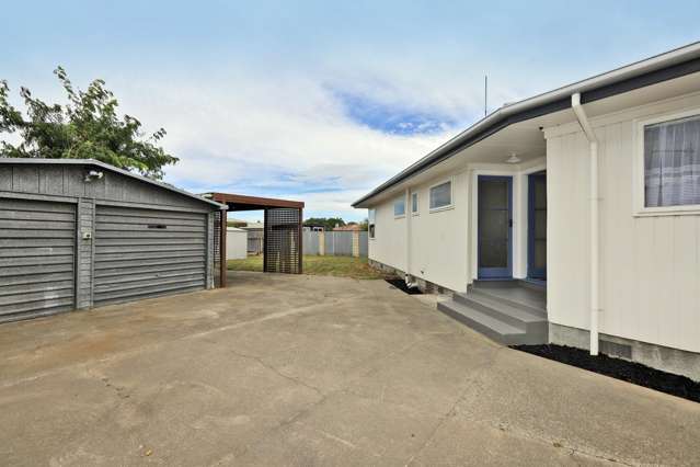 6 Stonehaven Street Flaxmere_1