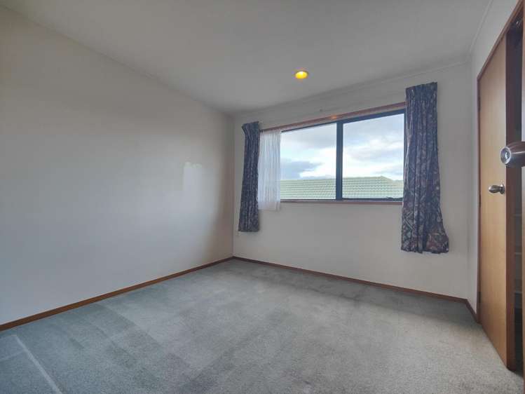 8 Auden Close 2369_9