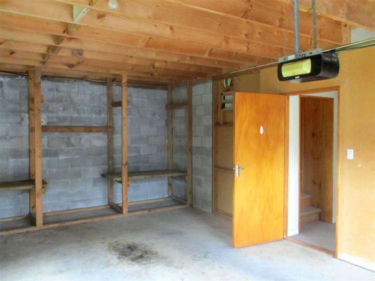 32 Poland Street Waikino_16