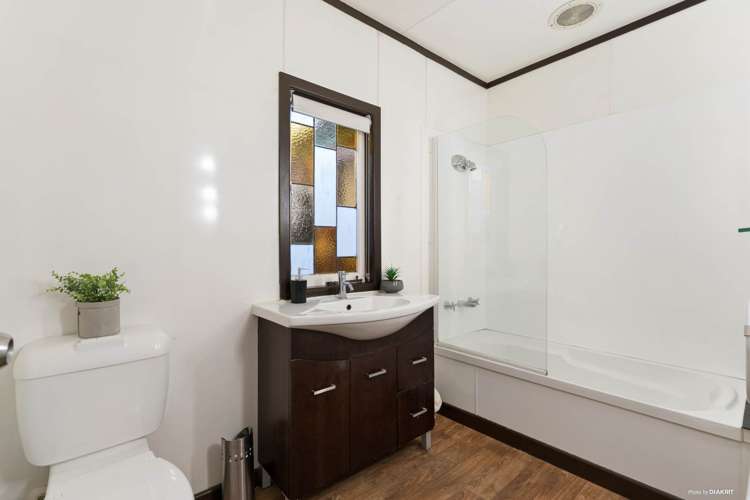 9 Lucinda Place Glen Eden_9