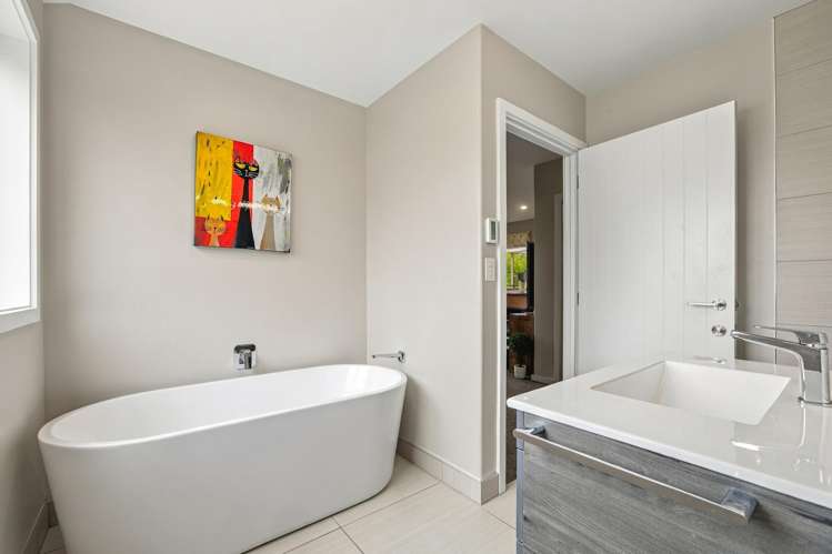 48 Dalmore Way Acacia Bay_22