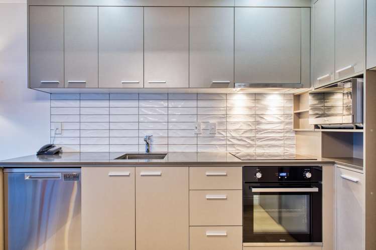 2104/171 Queen Street City Centre_7