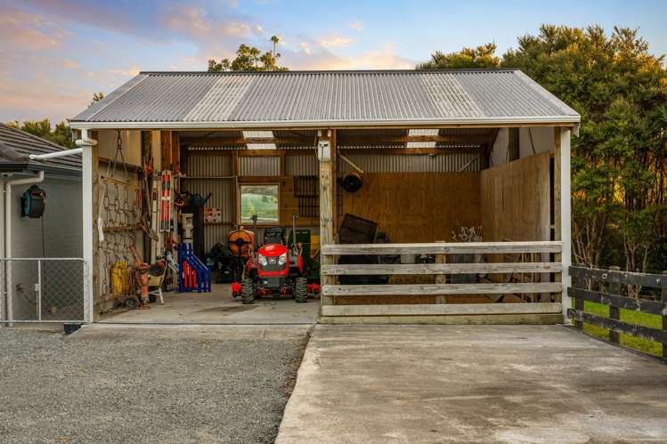 1 Ngaire Close Wainui_31