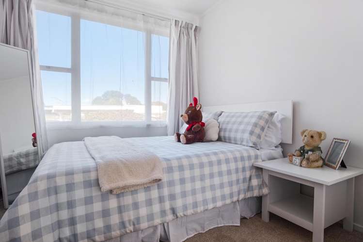 2/134 Edmonton Road Te Atatu South_11