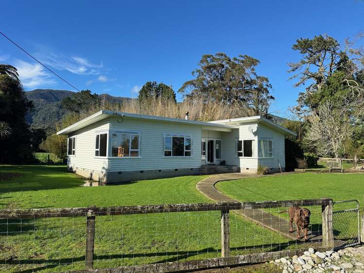 451 Umere Road Karamea_7