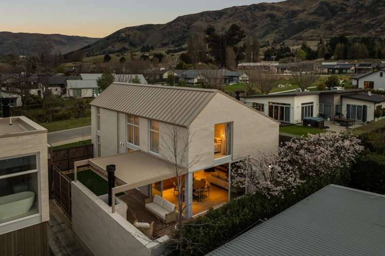 2 McFarlane Terrace Wanaka_37