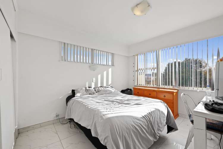 3/8 Russell Road Manurewa_8