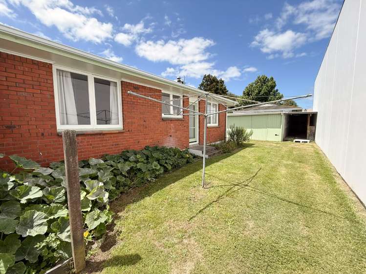 165B Spa Road 11210_1