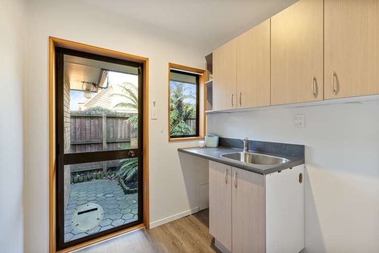 8 Brockhall Lane Avonhead_15