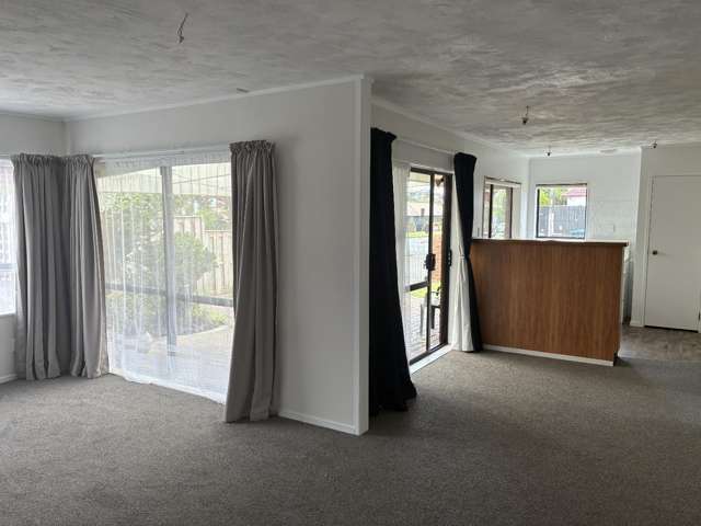 1/383 Blockhouse Bay Road 1644_1