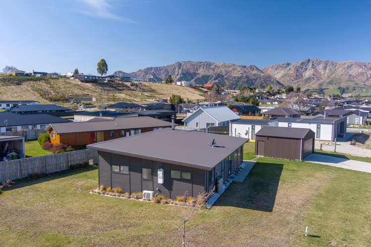 57 Hewson Crescent Lake Hawea_17