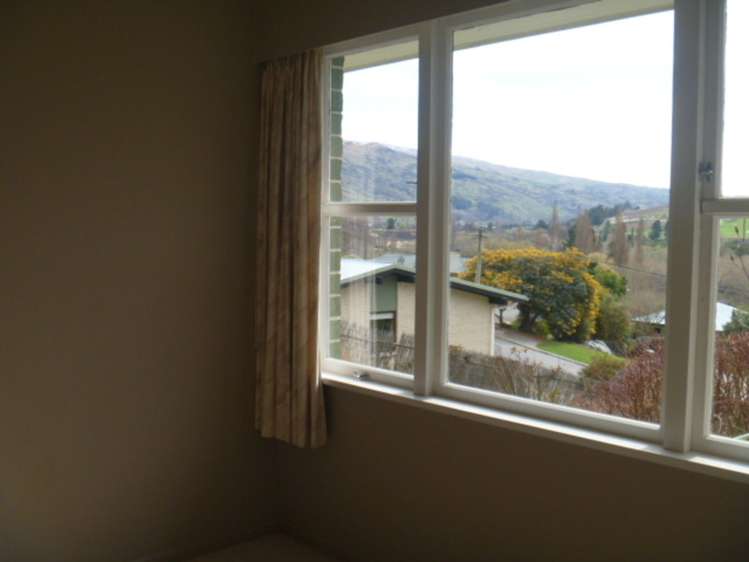 7 Branxholm Street Roxburgh_10