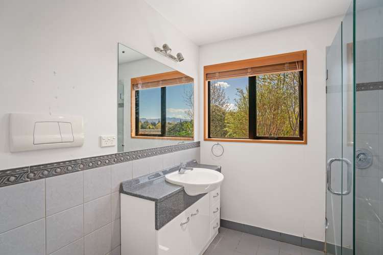 36 Ruru Lane Wanaka_13