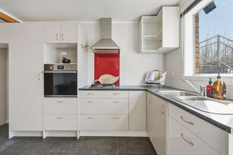 3 Raleigh Street Waitara_2