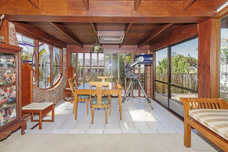 21 Wairata Place Te Atatu South_8