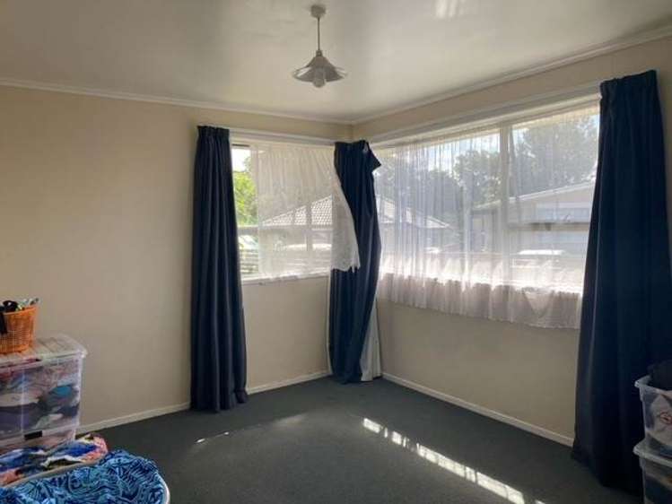 8 Kendall Court Wattle Downs_6