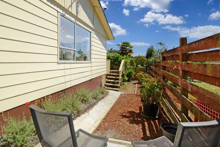 2/20 Hellyers Street Birkdale_9