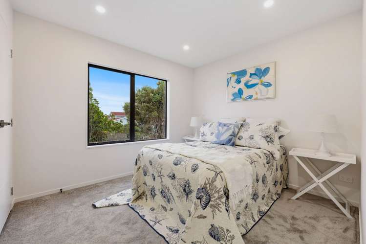 Lots 2-5/44 Bradbury Road Botany Downs_35