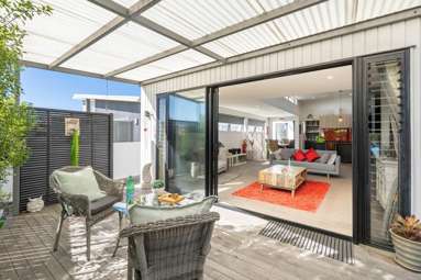 83 Coast Boulevard_2