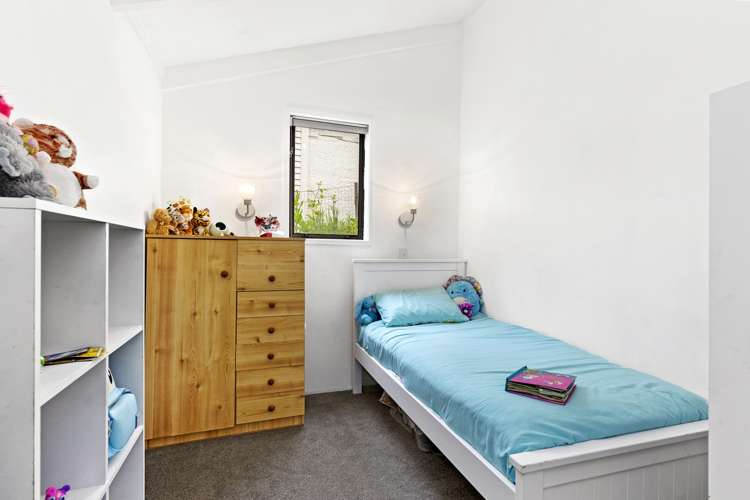 63 Elmslie Road Pinehaven_7