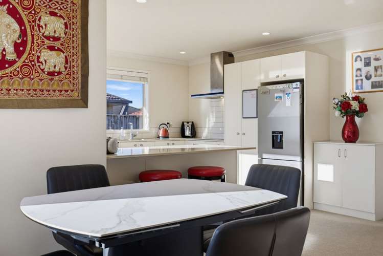 19 Korari Grove Redwoodtown_11