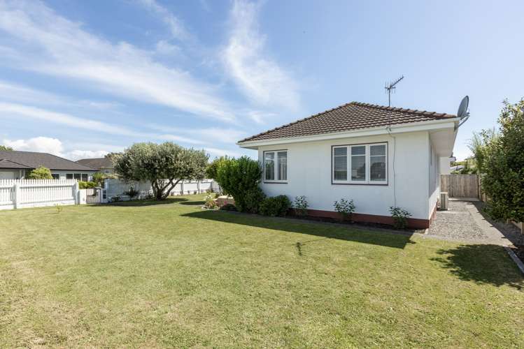 20 Cassino Crescent Onekawa_10