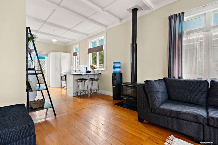 1/3 Taipari Road Te Atatu Peninsula_7