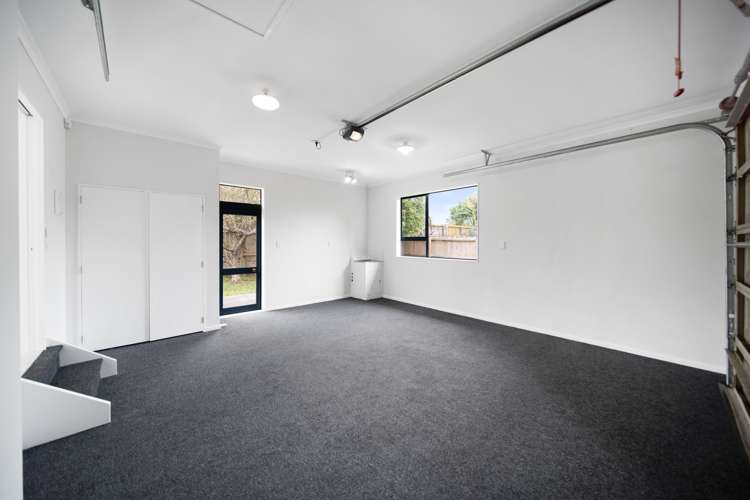 16 Eastland Road Flat Bush_12