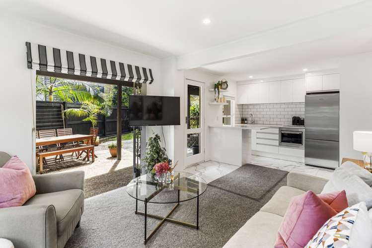 54 Galaxy Drive Mairangi Bay_24