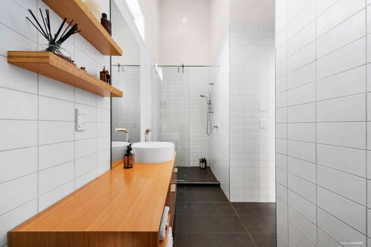 426 Whitford Road Whitford_14