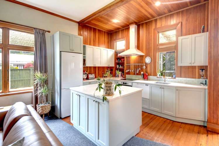 8 Beechworth Street North East Valley_20