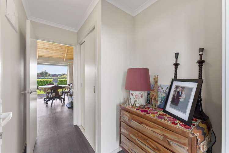 4 Montague Grove Stratford_6