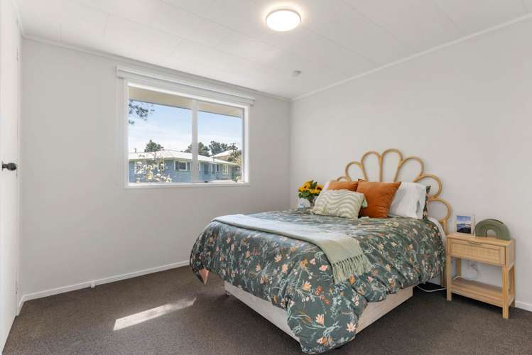 2/63 Rosier Road Glen Eden_11