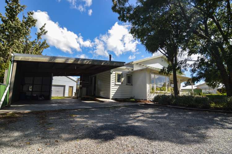 11 Clifton Avenue Carterton_19