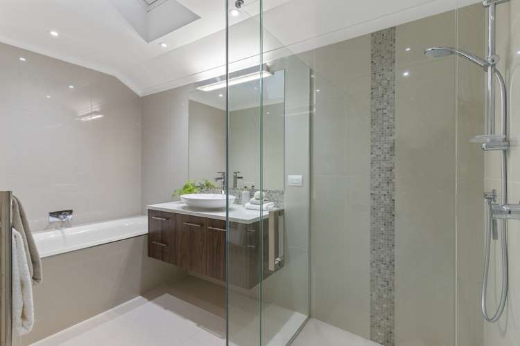 9 Tuatini Place Long Bay_16