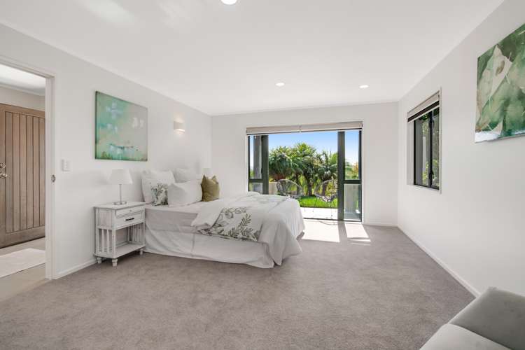 10 Goldfinch Rise | Unsworth Heights | North Shore City | Houses for