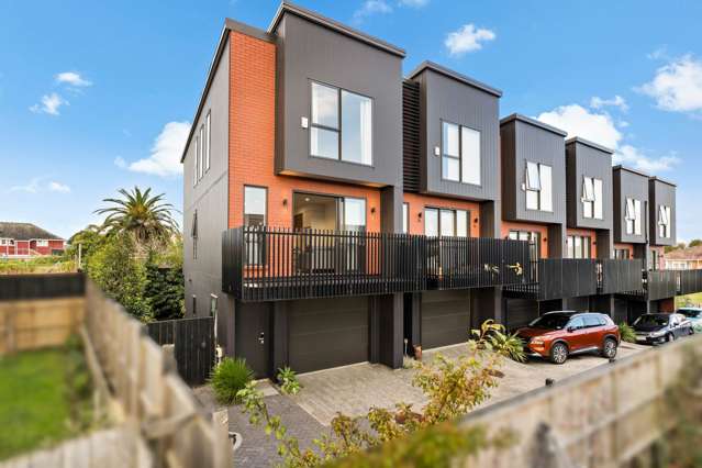 Must Be Sold – Modern Comfort with Smart Design