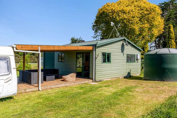 37 Banks Street Tolaga Bay_5